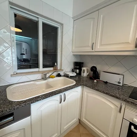 Lovely 3 Bedroom In A In Apartamento *