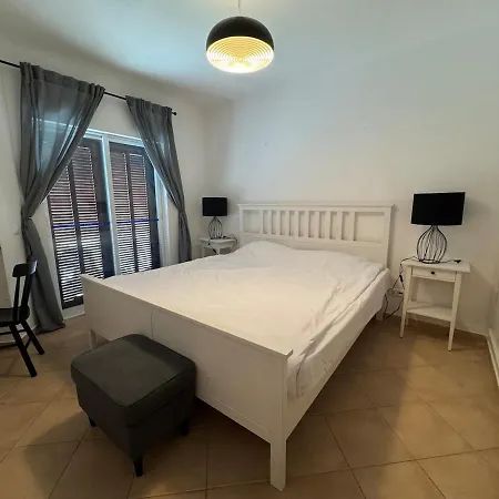 Apartamento Lovely 3 Bedroom In A In Albufeira