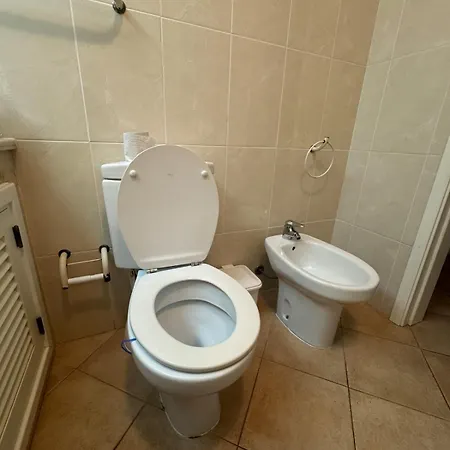 Lovely 3 Bedroom In A In Apartamento *