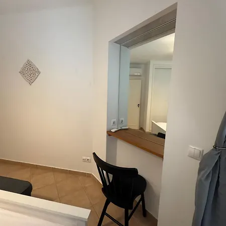 Lovely 3 Bedroom In A In Apartamento *