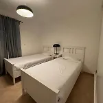 Lovely 3 Bedroom In A In Apartamento *