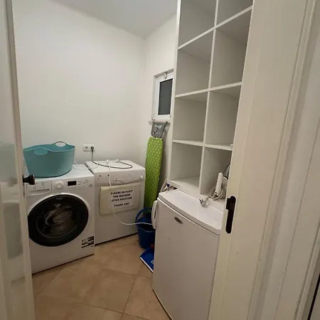 Lovely 3 Bedroom In A In Lägenhet Albufeira